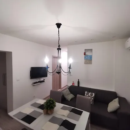 아파트 Matej Apartmen-balcony With View And Free Parking *