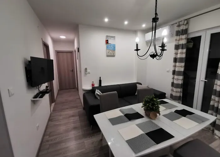 Matej Apartmen-balcony With View And Free Parking Apartament
