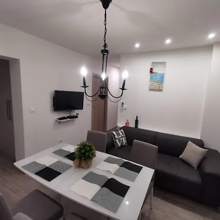 Matej Apartmen-balcony With View And Free Parking Appartement